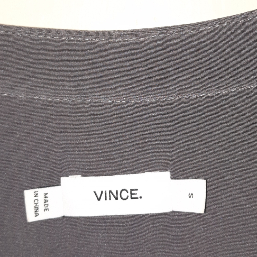 VINCE Silk Crocodile Embossed Blouse Long Tab Sleeve Grey Gray Top Button Down S - Picture 13 of 16